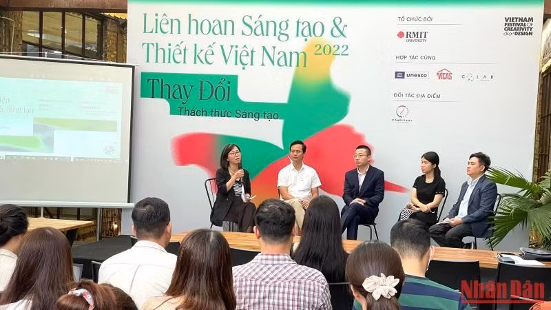 Các diễn giả tại cuộc tọa đàm.