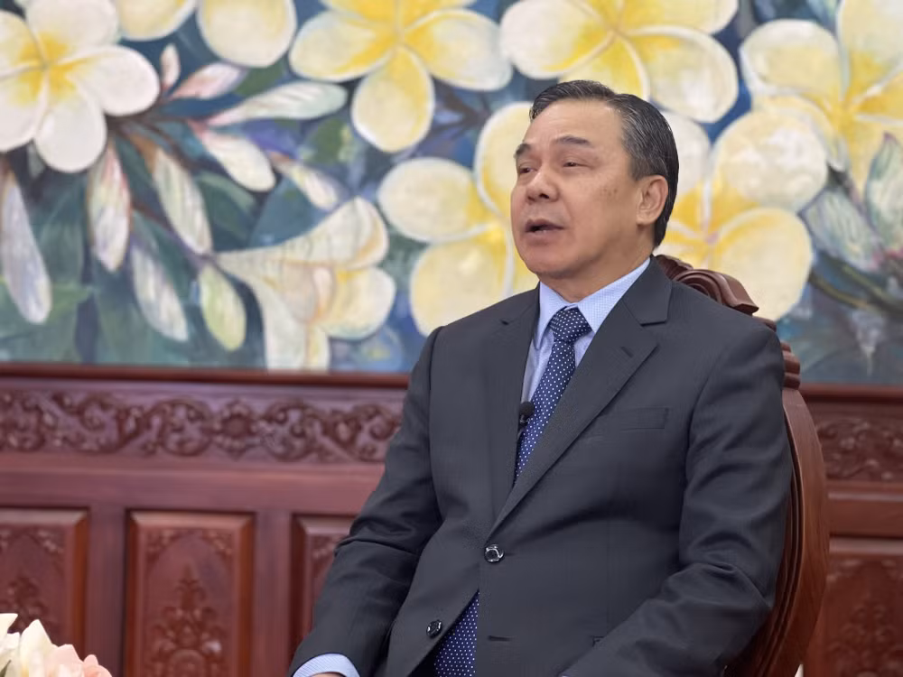 Ðại sứ nước Cộng hòa Dân chủ nhân dân Lào tại Việt Nam, ông Sengphet Hungboungnuang Ðại sứ nước Cộng hòa Dân chủ nhân dân Lào tại Việt Nam, ông Sengphet Hungboungnuang
