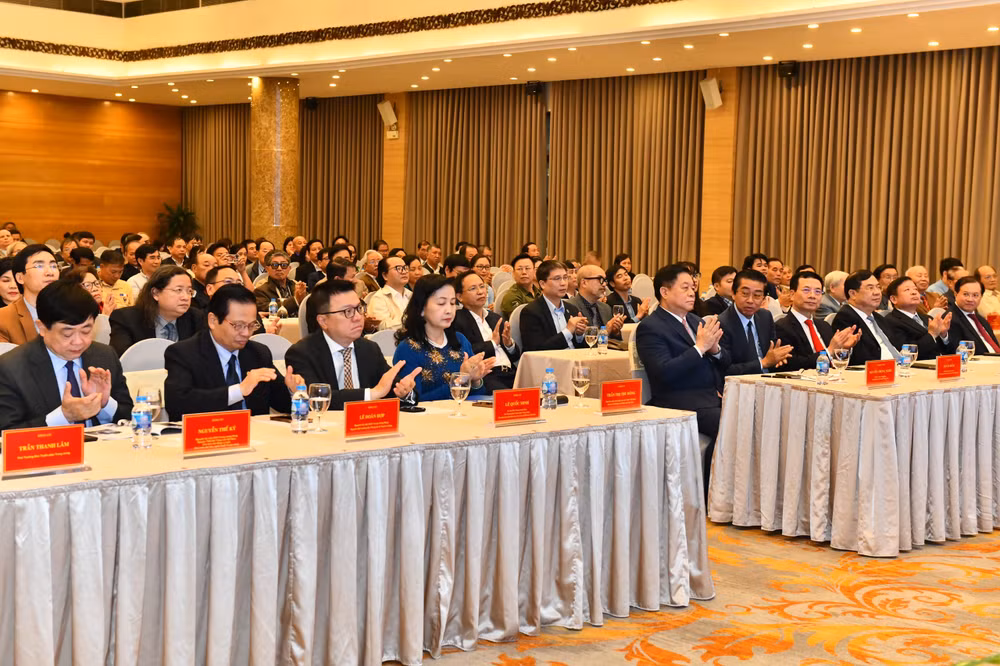 Các đại biểu tham dự Lễ kỷ niệm 70 năm Ngày truyền thống Nhiếp ảnh Việt Nam. (Ảnh: ĐĂNG KHOA)
