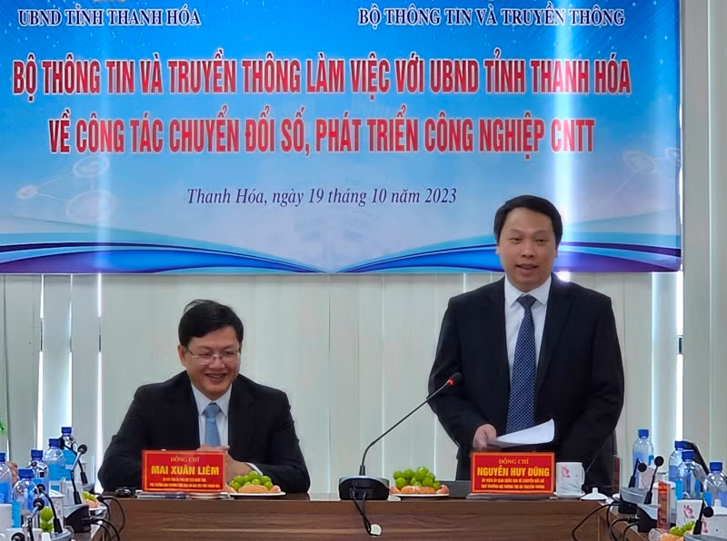 Thứ trưởng Thông tin và Truyền thông phát biểu tại buổi làm việc với tỉnh Thanh Hóa. Thứ trưởng Thông tin và Truyền thông phát biểu tại buổi làm việc với tỉnh Thanh Hóa.