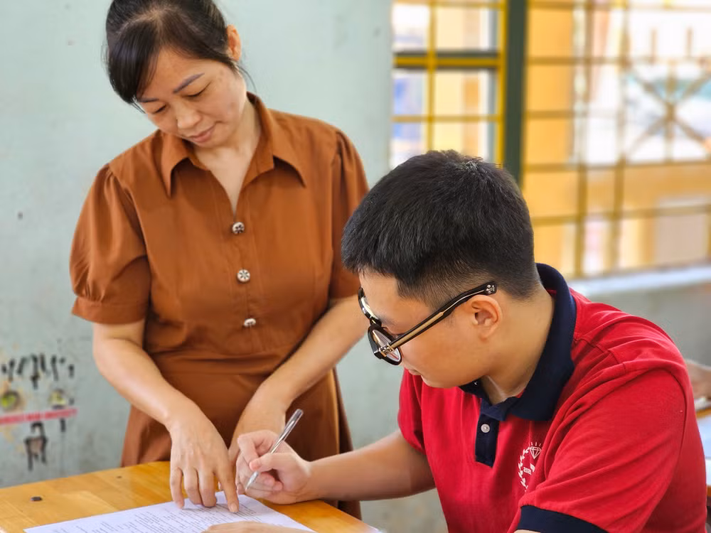 Phát hiện đảng viên từ học sinh trung học phổ thông là trách nhiệm của mỗi đảng viên, giáo viên ở Thanh Hóa.