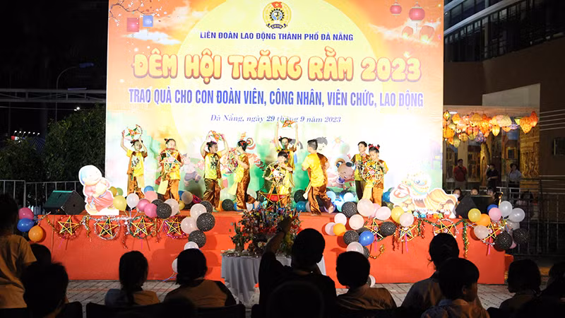 Năm nay Liên đoàn Lao động thành phố Đà Nẵng dừng tổ chức Chương trình “Đêm hội Trăng rằm”