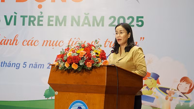 Phó Chủ tịch Ủy ban nhân dân thành phố Đà Nẵng Nguyễn Thị Anh Thi phát động Tháng hành động vì trẻ em.