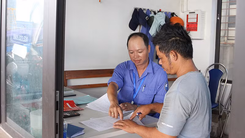 Tàu cá khi cập cảng, rời cảng đều được cập nhật.