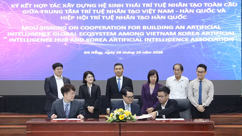 VKAI Hub thực hiện ký kết hợp tác với các đối tác.