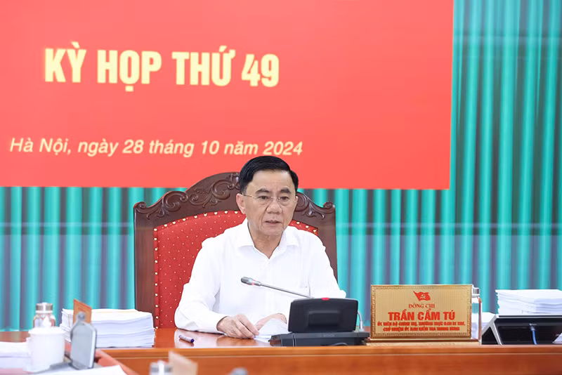 Đồng chí Trần Cẩm Tú, Ủy viên Bộ Chính trị, Thường trực Ban Bí thư, Chủ nhiệm Ủy ban Kiểm tra Trung ương chủ trì Kỳ họp.