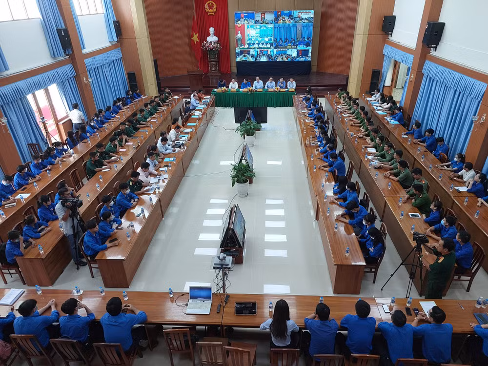 Quang cảnh buổi đối thoại.