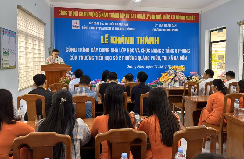 Toàn cảnh buổi lễ khánh thành công trình. Toàn cảnh buổi lễ khánh thành công trình.