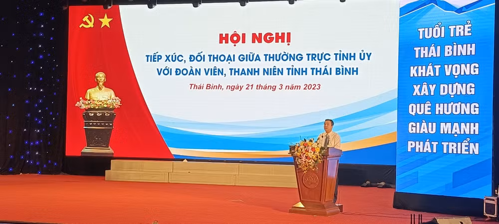 Đồng chí Ngô Đông Hải, Bí thư Tỉnh ủy Thái Bình phát biểu tại buổi đối thoại với đoàn viên, thanh niên. Đồng chí Ngô Đông Hải, Bí thư Tỉnh ủy Thái Bình phát biểu tại buổi đối thoại với đoàn viên, thanh niên.
