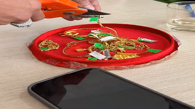 Hoạt động kiểm tra, giám sát hàng hóa là vàng.