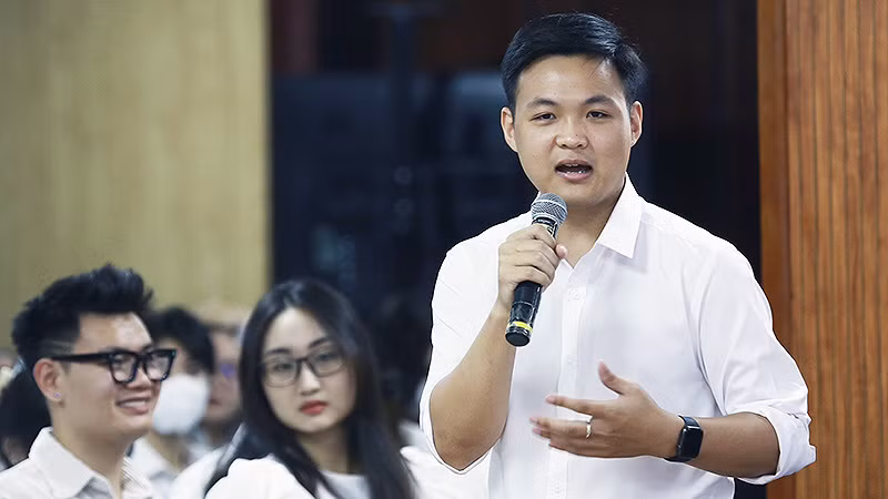 "Siêu trí tuệ Việt Nam" 2019 Hà Việt Hoàng đặt vấn đề tại chương trình. "Siêu trí tuệ Việt Nam" 2019 Hà Việt Hoàng đặt vấn đề tại chương trình.