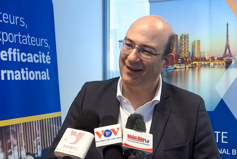 Ông Pierre Mongrué nhận định: Việt Nam là một thị trường với nhiều tiềm năng và có những thế mạnh nổi trội để các doanh nghiệp Pháp thực hiện mong muốn đa dạng hóa thị trường và các mặt hàng tại khu vực châu Á. Ông Pierre Mongrué nhận định: Việt Nam là một thị trường với nhiều tiềm năng và có những thế mạnh nổi trội để các doanh nghiệp Pháp thực hiện mong muốn đa dạng hóa thị trường và các mặt hàng tại khu vực châu Á.