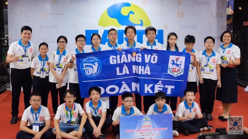 Các đội thi Trường THCS Giảng Võ tham gia cuộc thi chung kết toàn quốc.