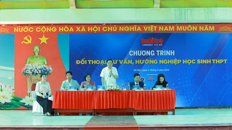 Quang cảnh buổi tư vấn.