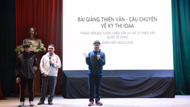 Bài giảng Thiên văn - Câu chuyện về kỳ thi IOAA. Bài giảng Thiên văn - Câu chuyện về kỳ thi IOAA.