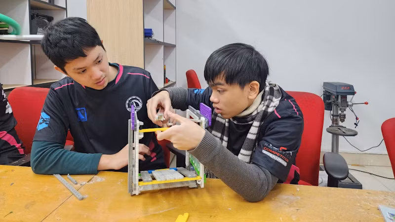 Các em tự tin thiết kế, lắp ghép sản phẩm. Các em tự tin thiết kế, lắp ghép sản phẩm.