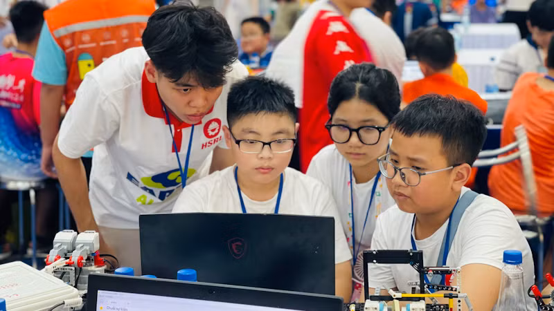 Học sinh Trường THCS Giảng Võ tham dự cuộc thi. Học sinh Trường THCS Giảng Võ tham dự cuộc thi.