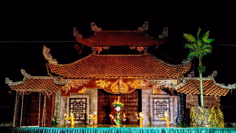 Vẻ đẹp nên thơ của thủy đình. Vẻ đẹp nên thơ của thủy đình.