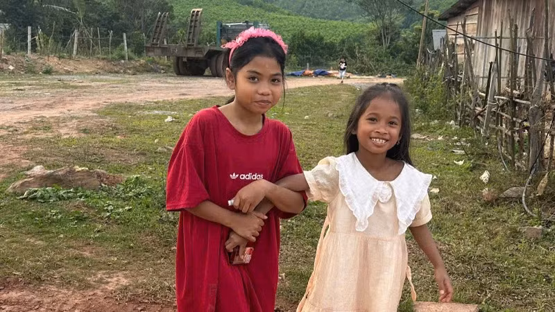 Nụ cười hồn nhiên của trẻ thơ.