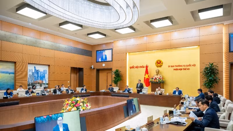 Ủy ban Thường vụ Quốc hội điều chỉnh Chương trình xây dựng luật, pháp lệnh (Chương trình lập pháp) năm 2025. (Ảnh: quochoi.vn)