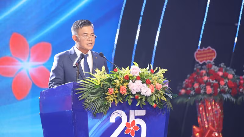 Tổng Giám đốc LaoVietBank phát biểu tại buổi lễ. Ảnh: Hải Tiến