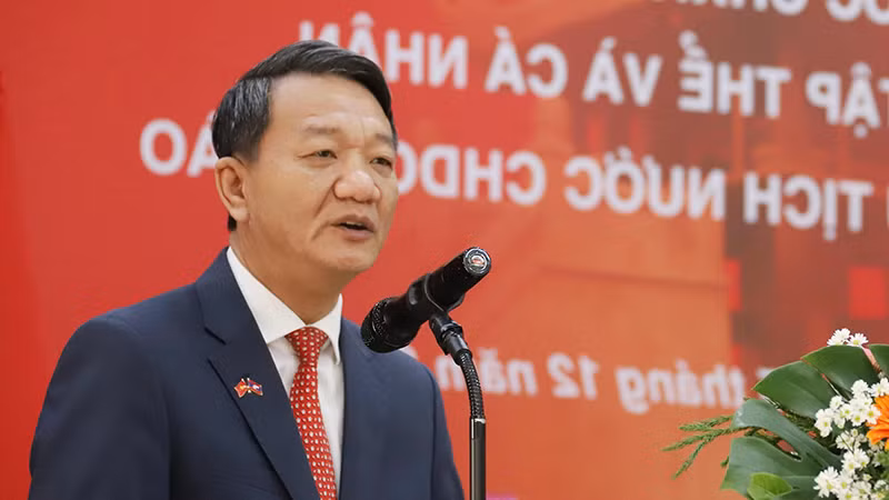 Đại sứ Việt Nam tại Lào Nguyễn Minh Tâm.