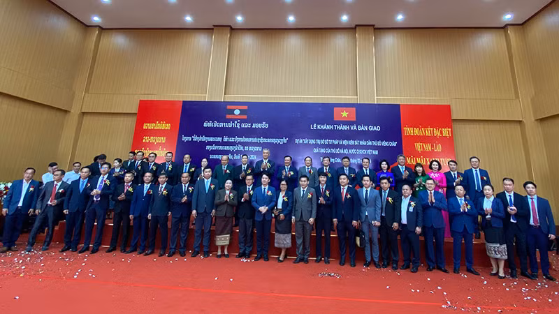 Các đại biểu tại lễ khánh thành Dự án. (Ảnh: Trịnh Dũng)