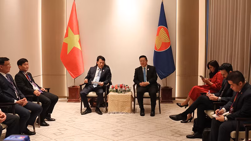 Quang cảnh cuộc gặp. (Ảnh: Hải Tiến) Quang cảnh cuộc gặp. (Ảnh: Hải Tiến)