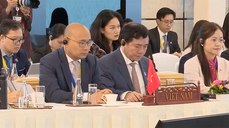 Đoàn Việt Nam tham dự hội nghị. (Ảnh: HẢI TIẾN) Đoàn Việt Nam tham dự hội nghị. (Ảnh: HẢI TIẾN)