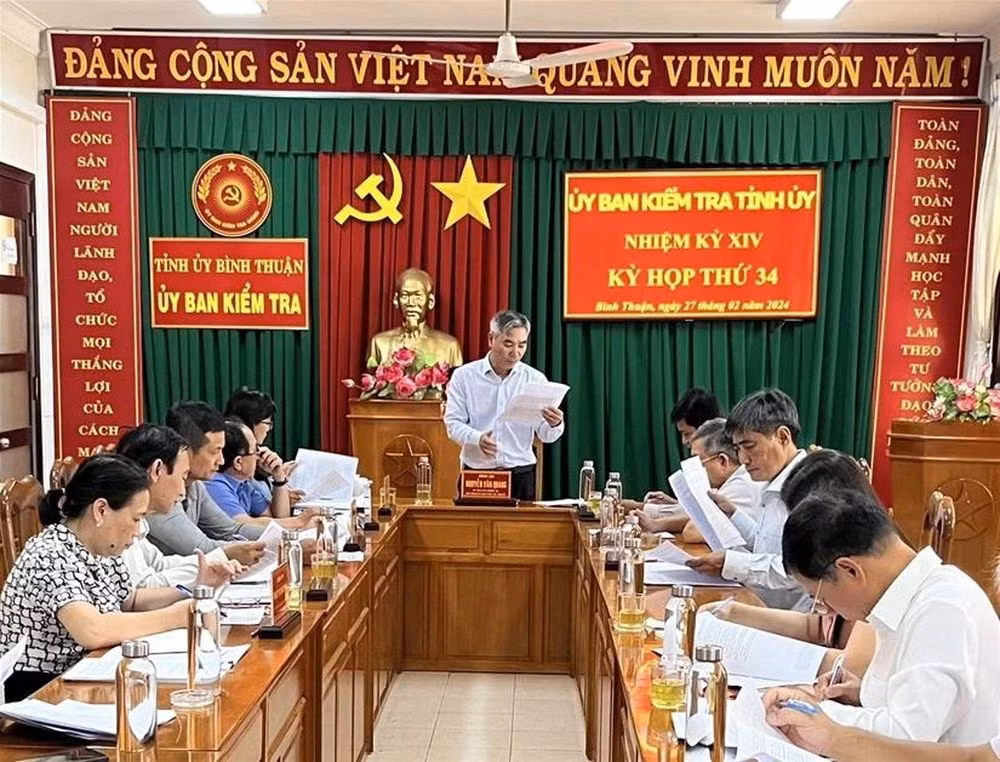 Ủy ban Kiểm tra tỉnh ủy Bình Thuận công bố kết luận kiểm tra khi có dấu hiệu vi phạm đối với các đảng viên có liên quan trong các gói thầu của Công ty AIC. (Ảnh: Ủy ban Kiểm tra)