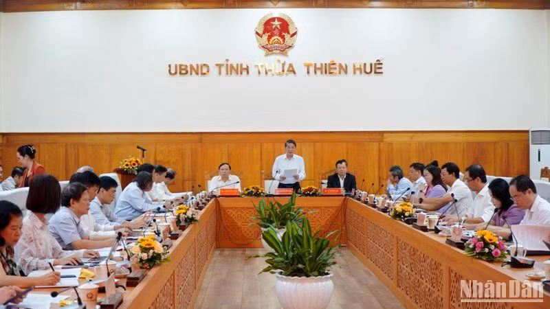 Đoàn khảo sát Ban Chỉ đạo Trung ương do Phó Chủ tịch Quốc hội Nguyễn Đức Hải làm Trưởng đoàn đã có buổi làm việc với Tỉnh ủy Thừa Thiên Huế.