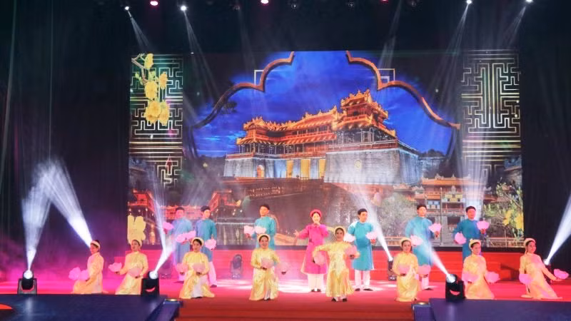 Đêm nhạc nằm trong chuỗi sự kiện “Ngày hội thắm tình hữu nghị đặc biệt Việt Nam-Lào năm 2023”.