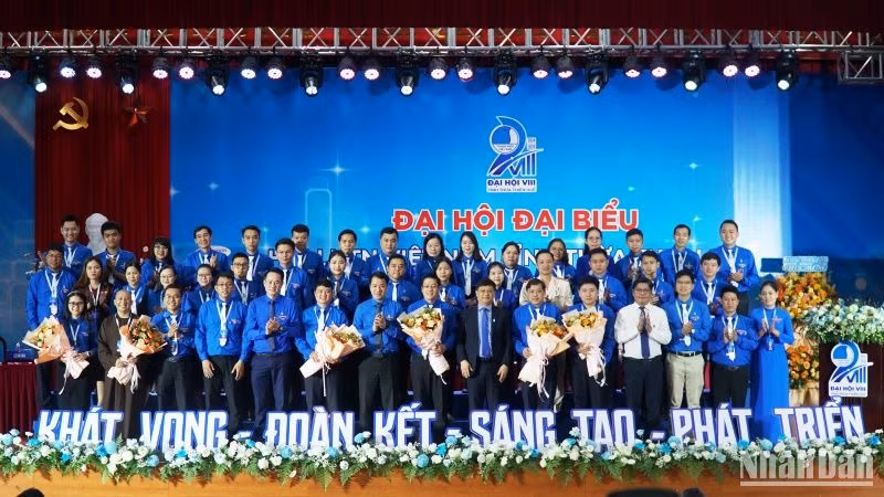 Ra mắt Ủy ban Hội Liên hiệp Thanh niên Việt Nam tỉnh khóa VIII, nhiệm kỳ 2024-2029, với 43 đại biểu. Ra mắt Ủy ban Hội Liên hiệp Thanh niên Việt Nam tỉnh khóa VIII, nhiệm kỳ 2024-2029, với 43 đại biểu.