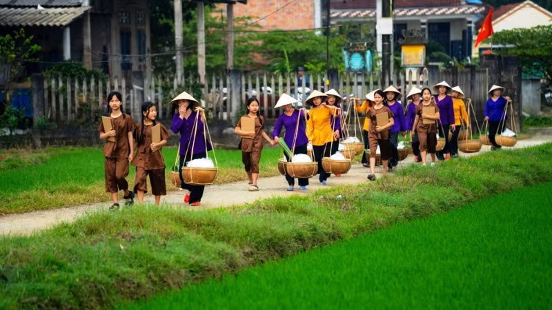 Dù qua nhiều thăng trầm, bún Vân Cù vẫn phát huy được giá trị vốn có và lan tỏa muôn nơi. Dù qua nhiều thăng trầm, bún Vân Cù vẫn phát huy được giá trị vốn có và lan tỏa muôn nơi.