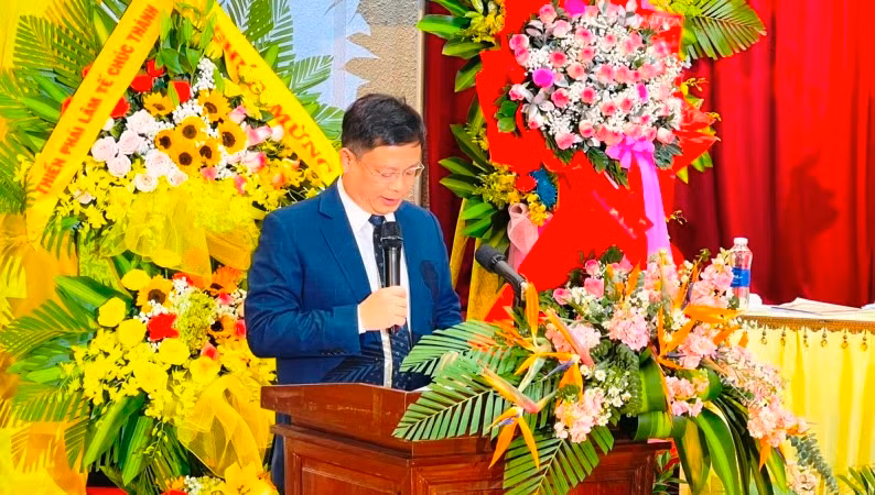 Phó Chủ tịch Thường trực Ủy ban nhân dân tỉnh Nguyễn Thanh Bình phát biểu chúc mừng hội thảo.