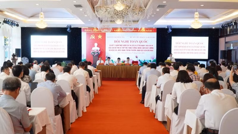 Hội nghị lần này nhằm phân tích, làm rõ những kết quả đạt được, đồng thời xác định phương hướng, nhiệm vụ về tiếp tục tăng cường, nâng cao chất lượng nghiên cứu, biên soạn, tuyên truyền, giáo dục lịch sử Đảng.