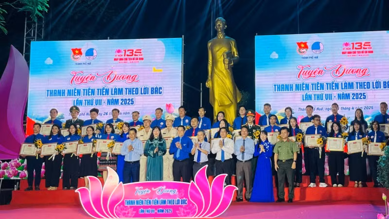 Thành đoàn Huế tổ chức Chương trình tuyên dương thanh niên tiên tiến làm theo lời Bác lần thứ VII, năm 2025.
