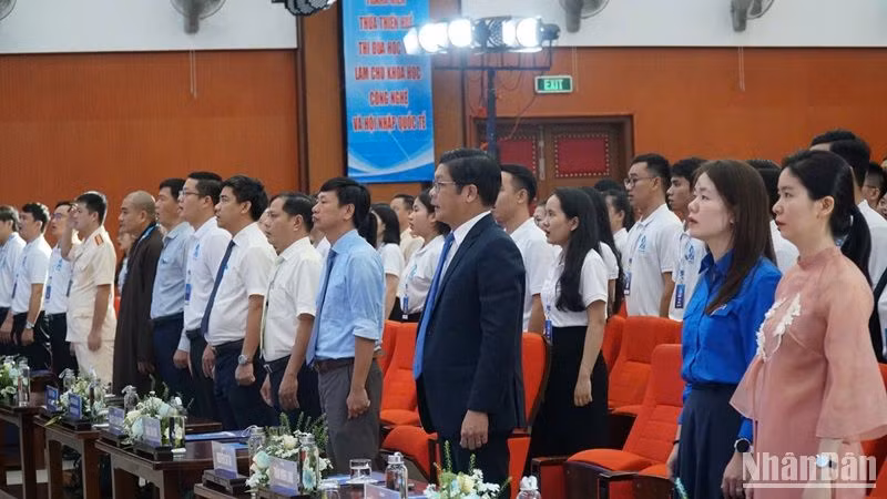 Đại diện lãnh đạo Tỉnh ủy và các ban, ngành trong tỉnh đến dự, chỉ đạo đại hội. Đại diện lãnh đạo Tỉnh ủy và các ban, ngành trong tỉnh đến dự, chỉ đạo đại hội.