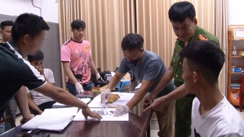 Cơ quan Cảnh sát điều tra Công an thành phố Huế đang tiếp tục điều tra mở rộng vụ án. Cơ quan Cảnh sát điều tra Công an thành phố Huế đang tiếp tục điều tra mở rộng vụ án.