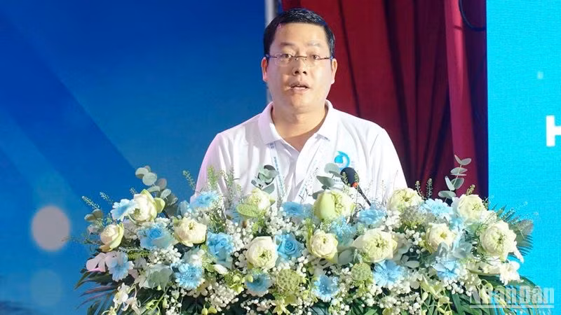 Bí thư Tỉnh đoàn, Chủ tịch Hội Liên hiệp Thanh niên Việt Nam tỉnh Nguyễn Thanh Hoài phát biểu khai mạc Đại hội. Bí thư Tỉnh đoàn, Chủ tịch Hội Liên hiệp Thanh niên Việt Nam tỉnh Nguyễn Thanh Hoài phát biểu khai mạc Đại hội.