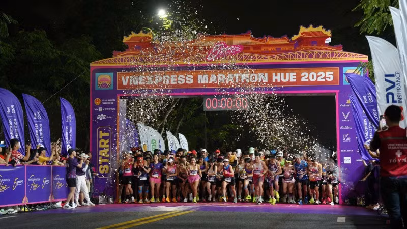 Cự ly 42km xuất phát sớm nhất, lúc 3 giờ sáng.
