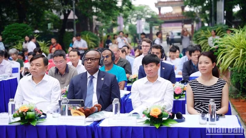 Các đại biểu trong nước, quốc tế tham dự Lễ kỷ niệm Ngày Quốc tế giảm nhẹ rủi ro thiên tai và Ngày ASEAN Quản lý thiên tai.