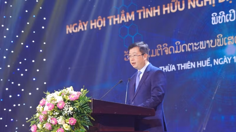 Trưởng Ban Chỉ đạo Chương trình, Thứ trưởng Thông tin và Truyền thông Nguyễn Thanh Lâm phát biểu khai mạc. Trưởng Ban Chỉ đạo Chương trình, Thứ trưởng Thông tin và Truyền thông Nguyễn Thanh Lâm phát biểu khai mạc.