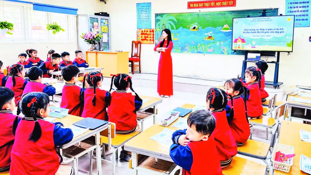 Một giờ học của học sinh Trường tiểu học Đoàn Kết (quận Long Biên).