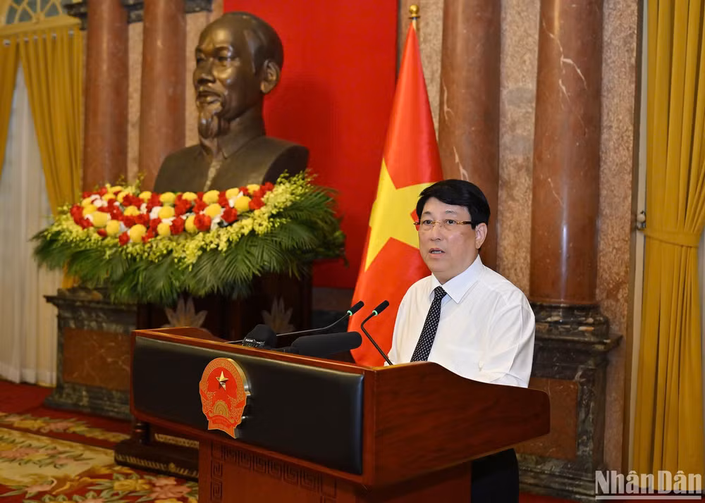 Chủ tịch nước Lương Cường phát biểu ý kiến.