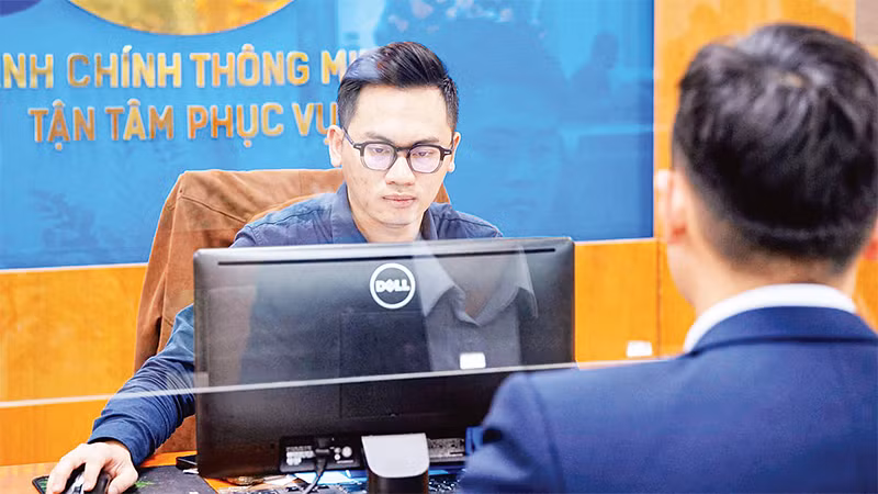 Các thủ tục hành chính công được thực hiện một cách nhanh chóng và hiệu quả nhờ ứng dụng công nghệ hiện đại. Các thủ tục hành chính công được thực hiện một cách nhanh chóng và hiệu quả nhờ ứng dụng công nghệ hiện đại.