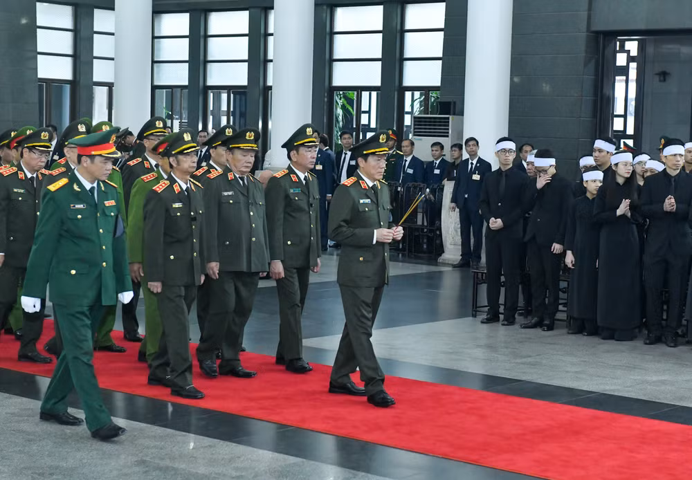 Toàn cảnh Lễ viếng Tổng Bí thư Nguyễn Phú Trọng: Trang nghiêm và xúc động ảnh 107 Toàn cảnh Lễ viếng Tổng Bí thư Nguyễn Phú Trọng: Trang nghiêm và xúc động ảnh 107