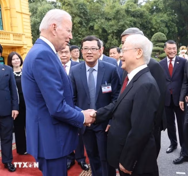 Tổng Bí thư Nguyễn Phú Trọng đón Tổng thống Hoa Kỳ Joe Biden thăm cấp Nhà nước tới Việt Nam từ ngày 10 đến 11/9/2023. Tổng Bí thư Nguyễn Phú Trọng đón Tổng thống Hoa Kỳ Joe Biden thăm cấp Nhà nước tới Việt Nam từ ngày 10 đến 11/9/2023.