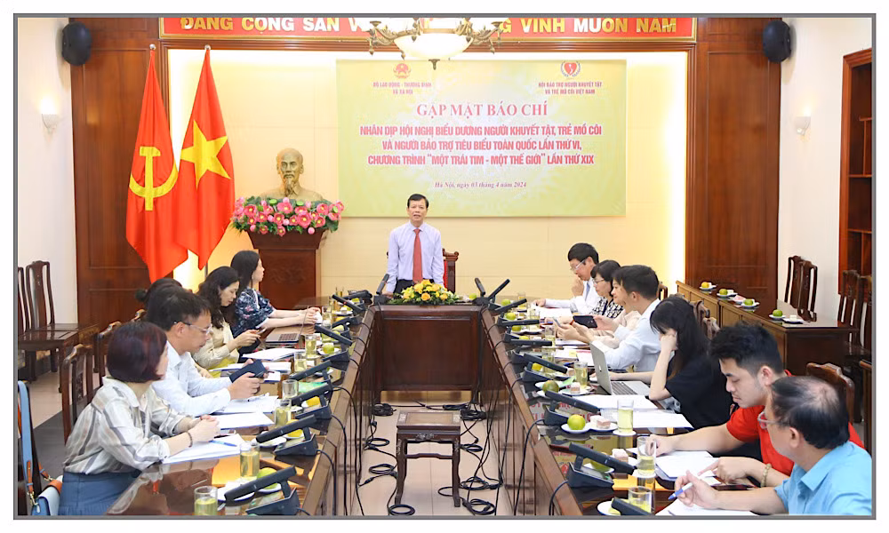 Họp báo thông tin về Hội nghị biểu dương người khuyết tật, trẻ mồ côi và người bảo trợ tiêu biểu toàn quốc lần thứ 6.