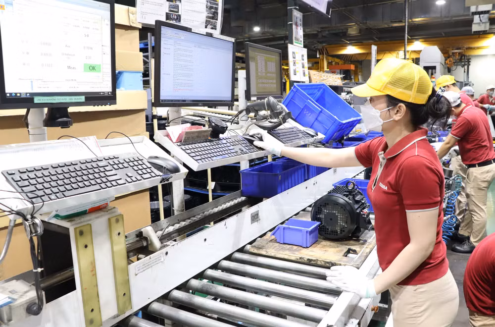 Sản xuất tại một công ty có vốn FDI trong Khu công nghiệp Amata, thành phố Biên Hòa, tỉnh Đồng Nai. (Ảnh THIÊN VƯƠNG) 